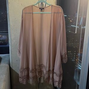 Taupe kimono robe size 3/4 (22/24-24/26)